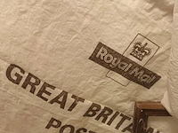 Lot 249 - kaders en postzak - afbeelding 4 van  4