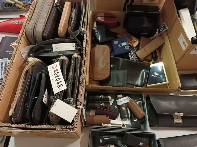 Lot 249 - lederwaren - afbeelding 2 van  6