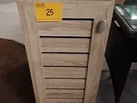 Lot 25 - bijzetkastjes. 2 stuks - afbeelding 2 van  5