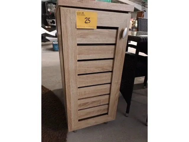 Lot 25 - bijzetkastjes. 2 stuks - afbeelding 4 van  5