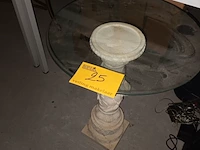 Lot 25 - bijzettafel