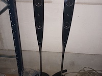 Lot 25 - boxen op voet lg. 2 stuks - afbeelding 1 van  3