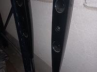 Lot 25 - boxen op voet lg. 2 stuks - afbeelding 2 van  3