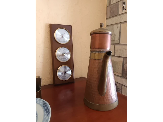Lot 25 - decoratie en haakwerk. 11 stuks - afbeelding 3 van  5