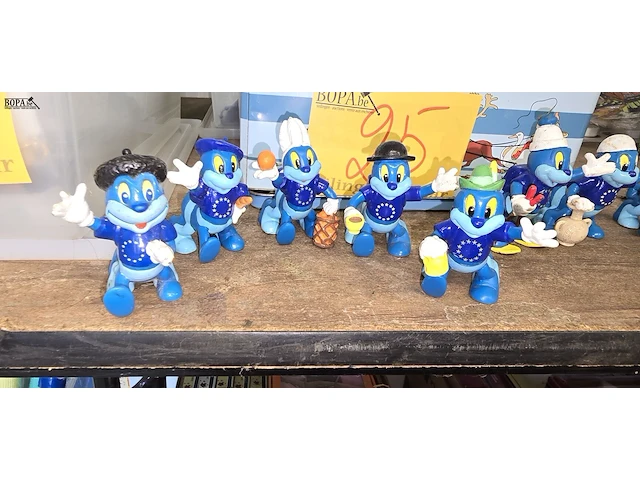 Lot 25 - figuurtjes “mascottes van het europa van de kinderen”1991 - afbeelding 2 van  4