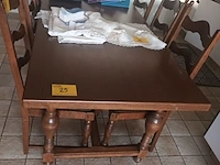 Lot 25 - houten eetkamer tafel - afbeelding 1 van  3