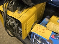 Lot 25 - lastoestel en batterijlader en compressor - afbeelding 3 van  3