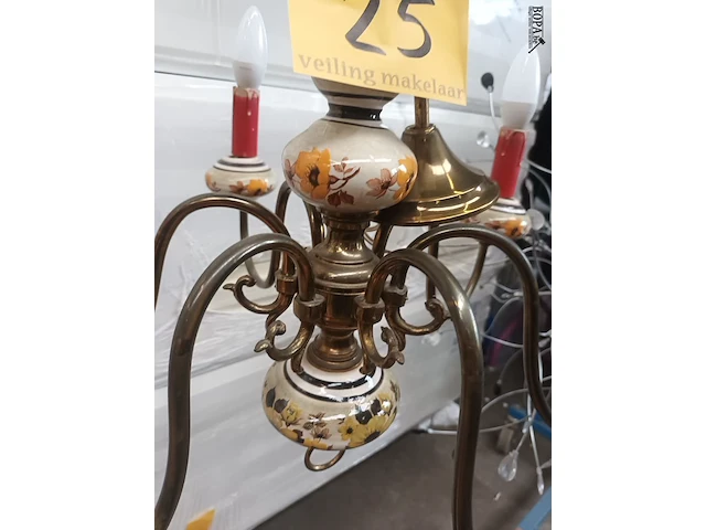 Lot 25 - luster - afbeelding 2 van  3