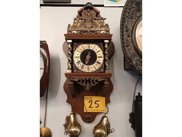 Lot 25 - muurklok - afbeelding 1 van  5