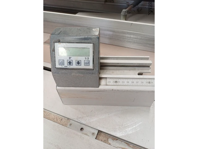 Lot 25 - paneelzaagmachine griggio - afbeelding 6 van  10