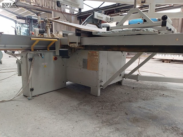 Lot 25 - paneelzaagmachine griggio - afbeelding 8 van  10