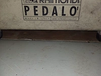 Lot 25 - pedalo sponsbak - afbeelding 2 van  3