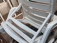 Lot 25 - pvc ligzetels. 2 stuks - afbeelding 2 van  3