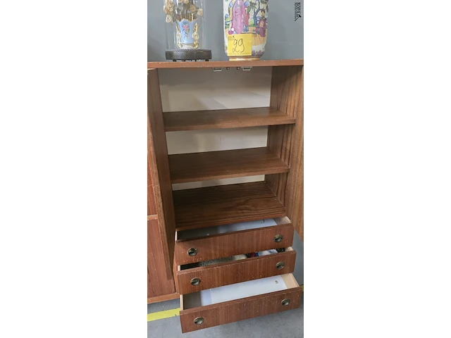 Lot 25 - vintage kast - afbeelding 4 van  5