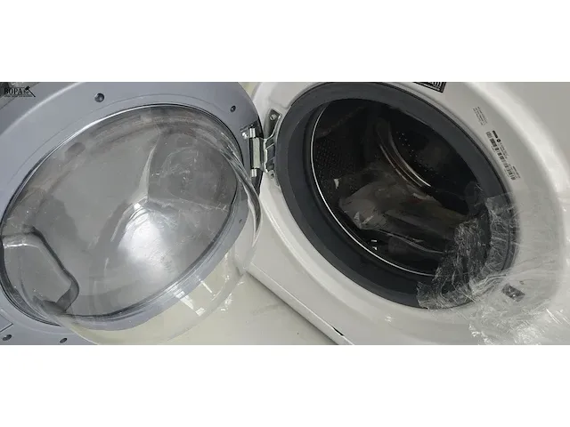 Lot 25 - wasmachine bauknecht 7 kg - afbeelding 5 van  7