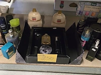 Lot 250 - lot huisparfums, setjes, jean paul gaultier, shampoo.. - afbeelding 1 van  5