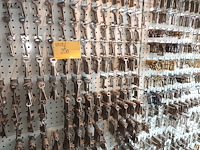 Lot 250 - wandrek met bloksleutels. ca. 4500 stuks - afbeelding 1 van  4