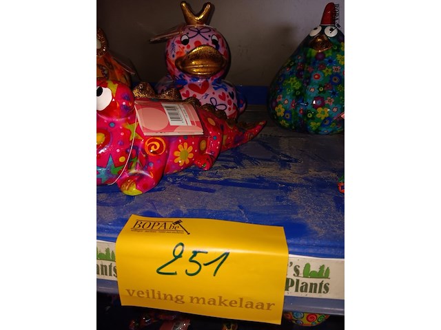 Lot 251 - beeldjes pomme pidou. 6 stuks - afbeelding 2 van  2