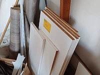 Lot 252 - muurrekjes en mouluren - afbeelding 2 van  4