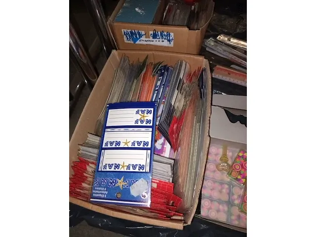 Lot 252 - schoolgerief - afbeelding 2 van  6