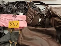 Lot 253 - handtassen francesco biasia. 17 stuks - afbeelding 4 van  5