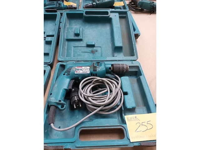 Lot 255 - boormachine makita - afbeelding 1 van  3