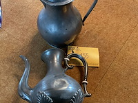 Lot 255 - tinnen kannen - afbeelding 2 van  4