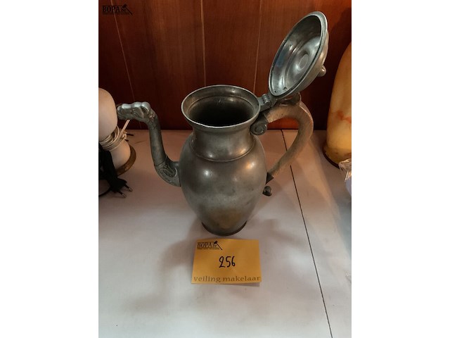 Lot 256 - tinnen koffiekan brussels handgreep hout - afbeelding 2 van  5