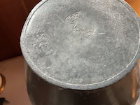 Lot 256 - tinnen koffiekan brussels handgreep hout - afbeelding 5 van  5