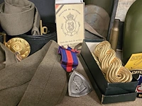 Lot 257 - lot items uit leger, rijkswacht, politie.... - afbeelding 9 van  10