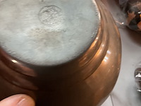 Lot 257 - trio van tinnen kannen - afbeelding 4 van  4