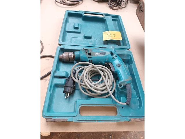Lot 258 - boormachine makita - afbeelding 1 van  3