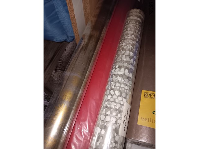 Lot 258 - inpakpapier en menuhouders - afbeelding 3 van  3