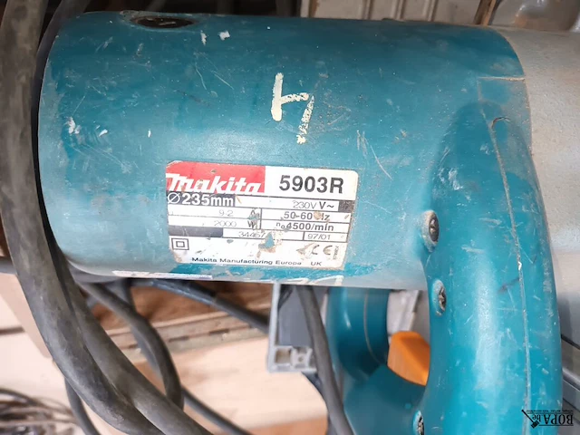 Lot 259 - cirkelzaag makita - afbeelding 2 van  3