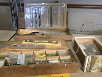 Lot 259 - horloges en onderdelen uit horloge makerij - afbeelding 1 van  4