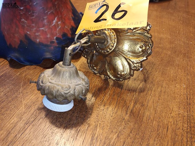 Lot 26 - art nouveau lampenkap - afbeelding 2 van  4