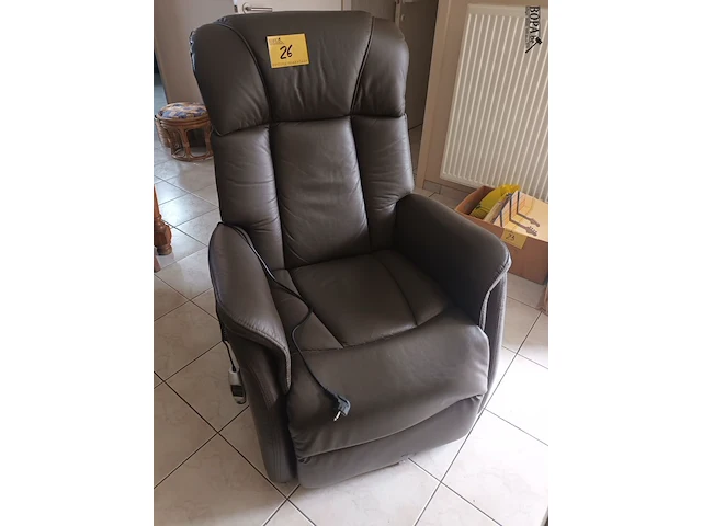 Lot 26 - elektrische relax zetel - afbeelding 1 van  5
