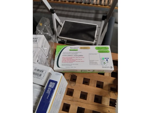 Lot 26 - glucose meter met teststrips - afbeelding 4 van  4