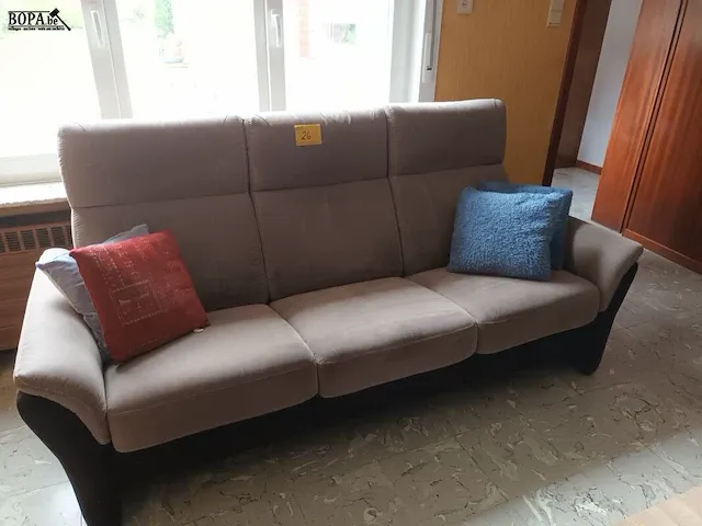 Lot 26 - grijze salon - afbeelding 1 van  5
