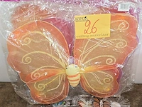 Lot 26 - grote vlinders en kleine lichtgevende vlinders - afbeelding 1 van  5