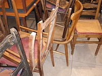 Lot 26 - houten caféstoelen. 38 stuks - afbeelding 4 van  4