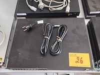 Lot 26 - hp officeconnect switchen - 2 stuks - afbeelding 1 van  3
