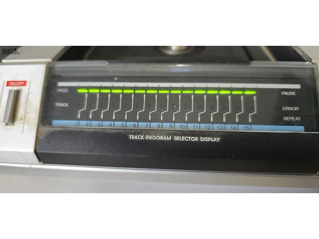 Lot 26 - phillips cd-101 vintage cd speler - afbeelding 2 van  4