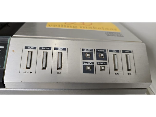 Lot 26 - phillips cd-101 vintage cd speler - afbeelding 3 van  4