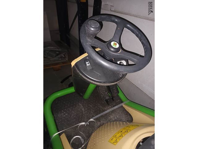 Lot 26 - zitmaaier metesia - afbeelding 3 van  8