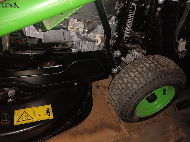 Lot 26 - zitmaaier metesia - afbeelding 6 van  8