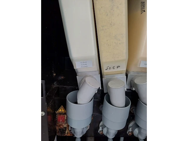 Lot 260 - koffiemachine - afbeelding 3 van  6