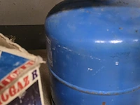 Lot 261 - campinggaz kookplaat, fles... - afbeelding 2 van  6