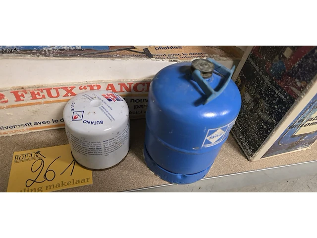 Lot 261 - campinggaz kookplaat, fles... - afbeelding 4 van  6