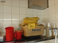 Lot 261 - diversen - afbeelding 1 van  4